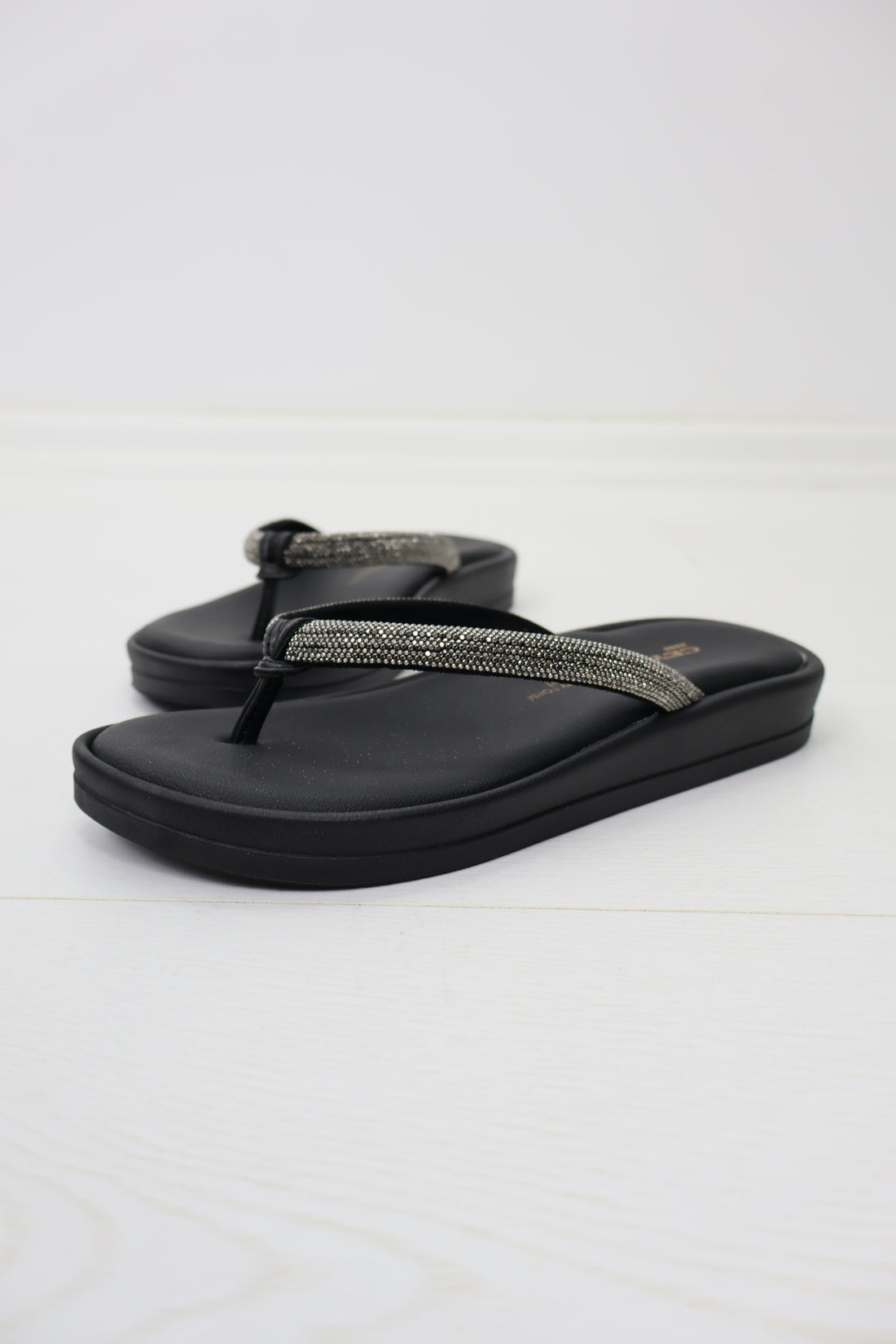 Ceyo 9986-7 Taşlı Parmak Arası Platform Terlik