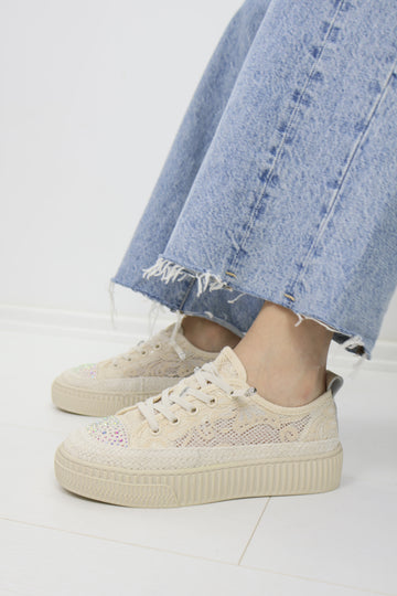 Montera Kristal Taş Detaylı Dantel Hasir Tabanlı Bej Sneaker