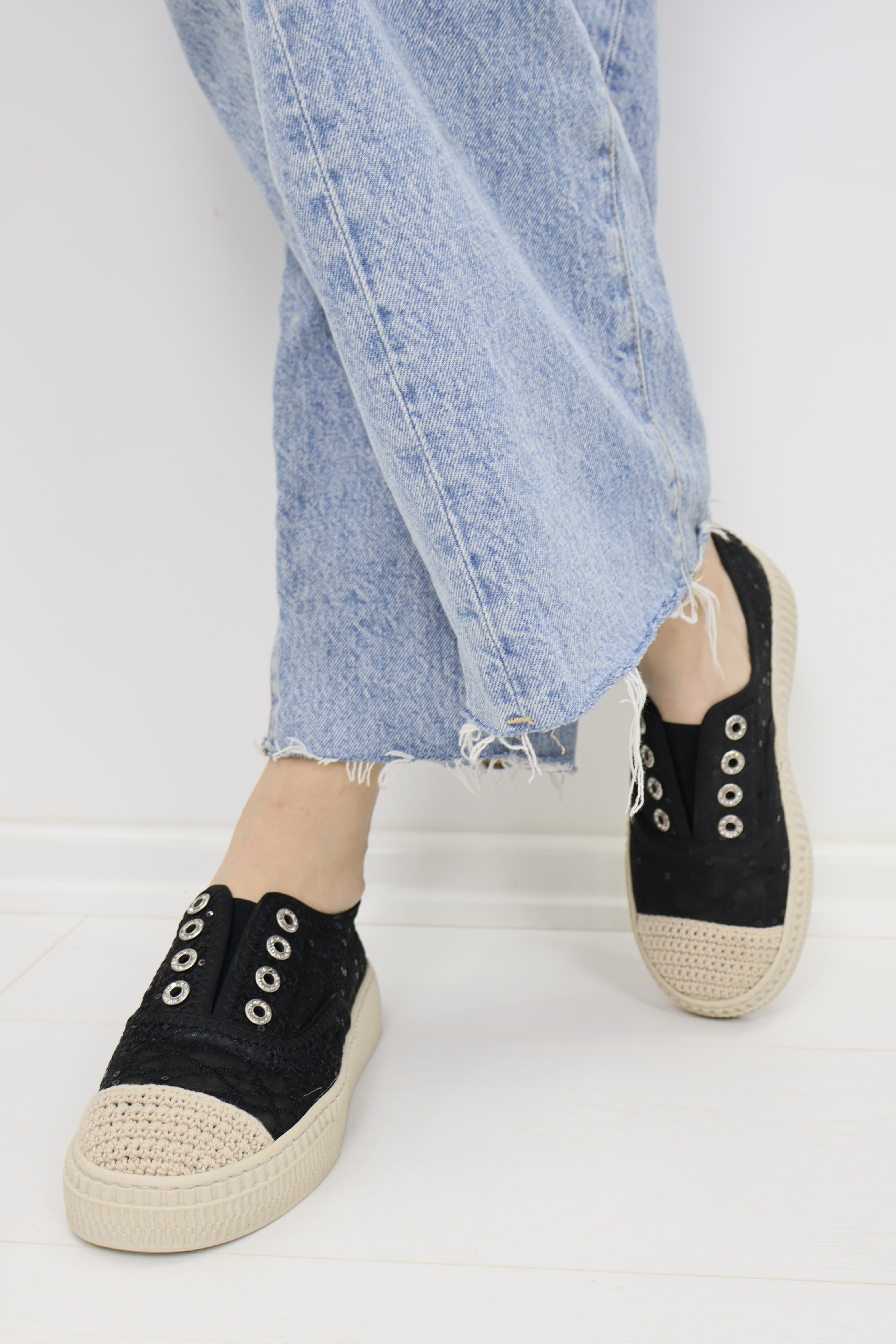 Vyllorna Dantel Hasir Burunlu Bağcıksız Siyah Platform Sneaker