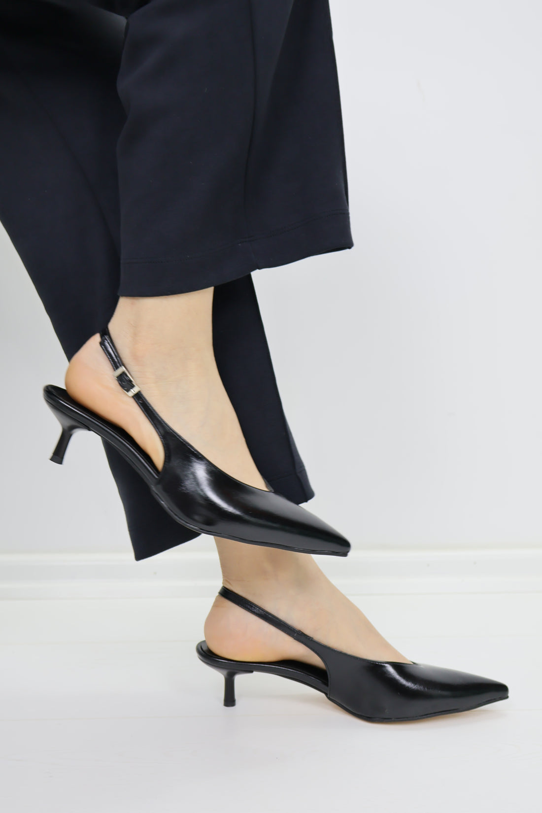 Kitten Heel Slingback Ayakkabı – Siyah