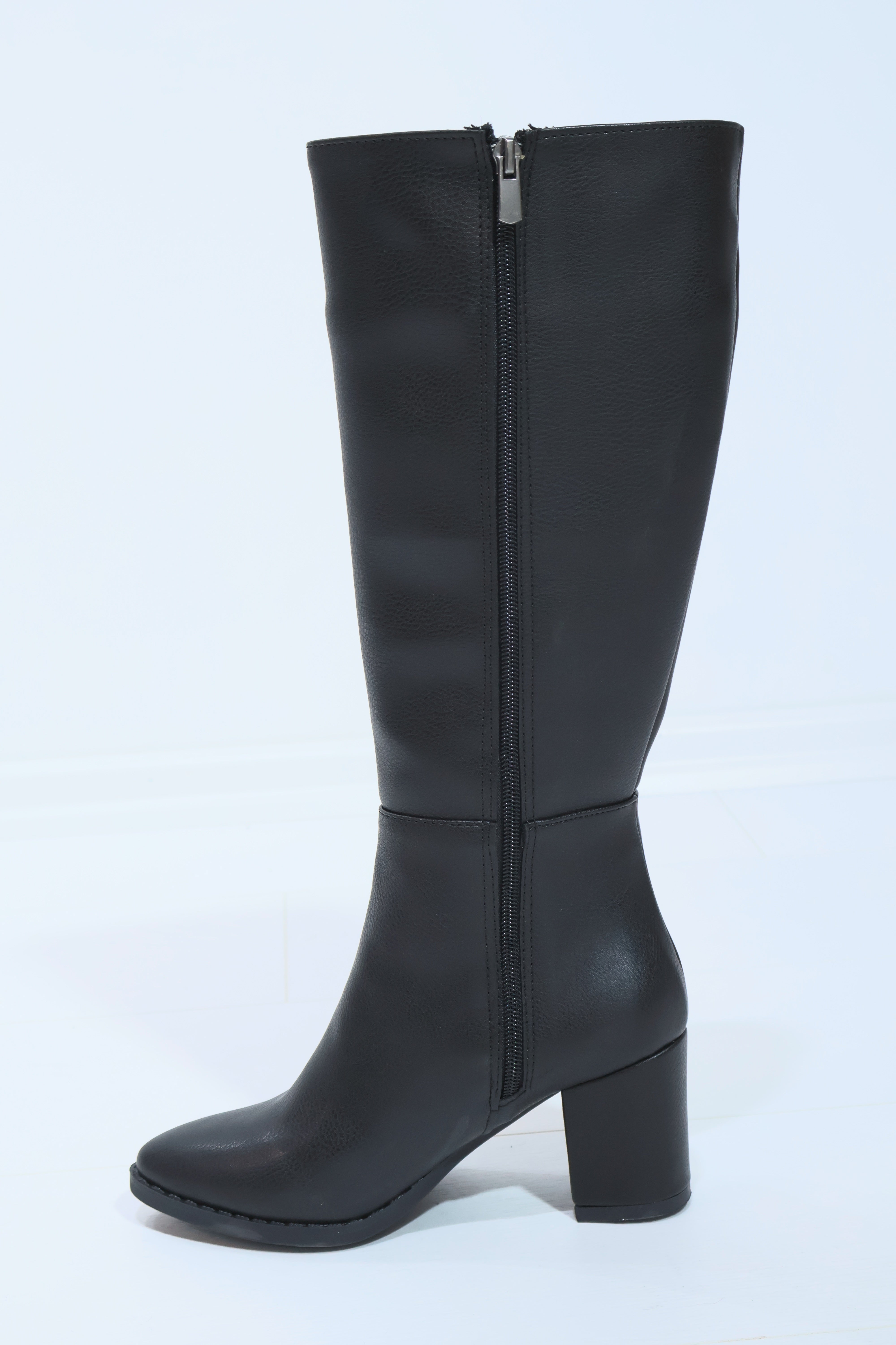 Reyna Topuklu Fermuarlı Kadın Çizme
