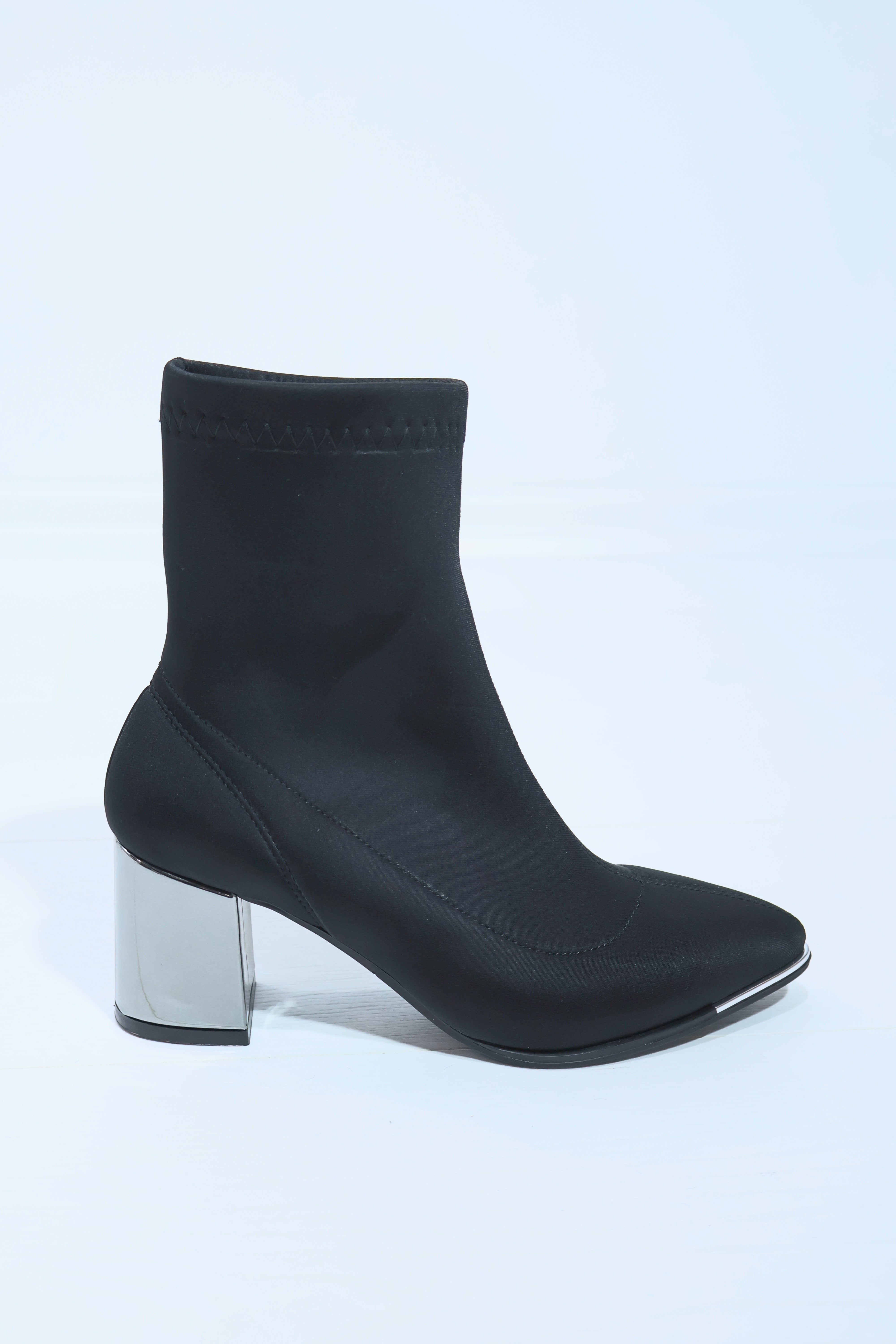 Reid Siyah Platin Topuk Streç Bot