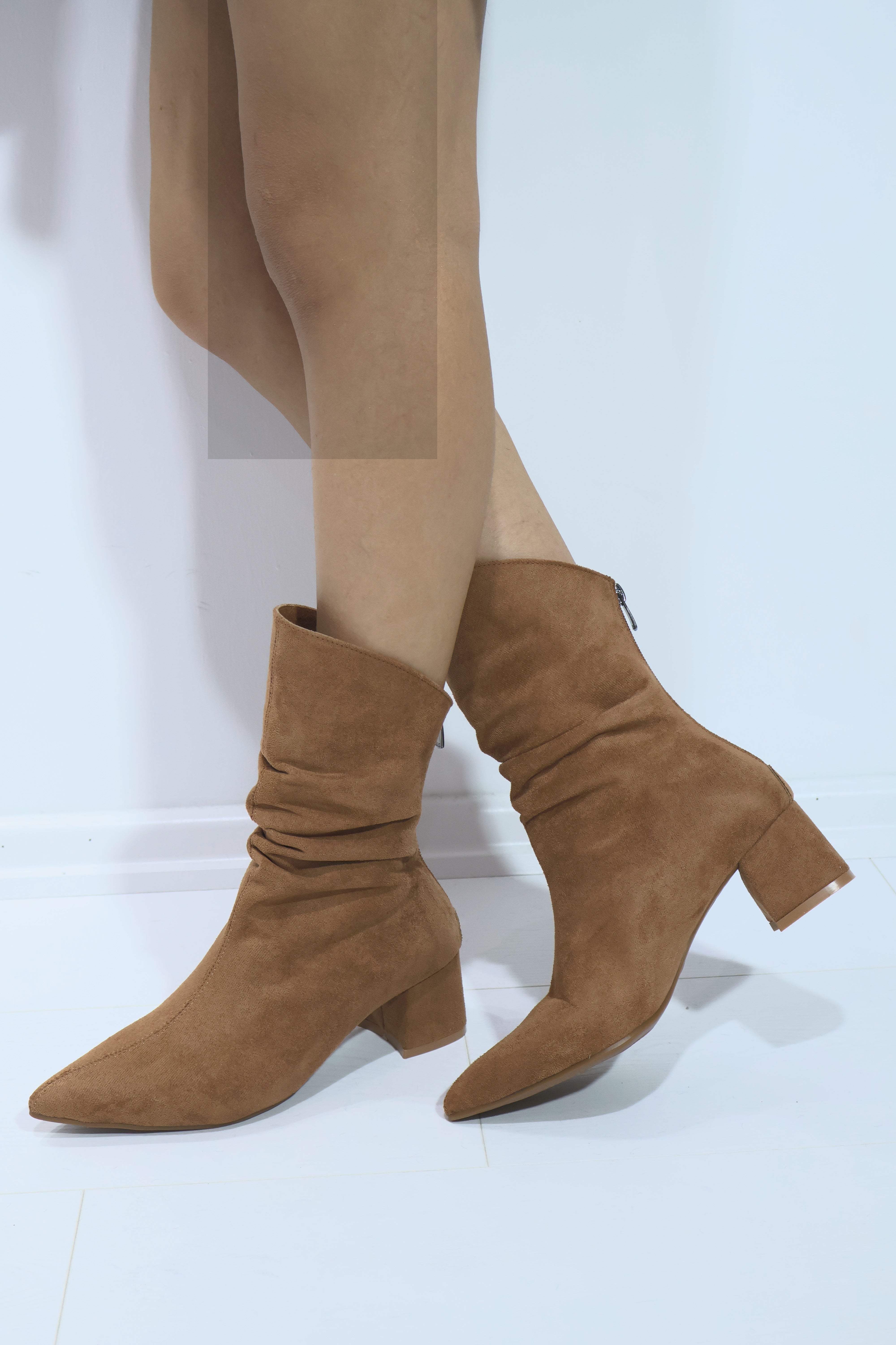 Arina Süet Büzgülü Kadın Topuklu Çizme