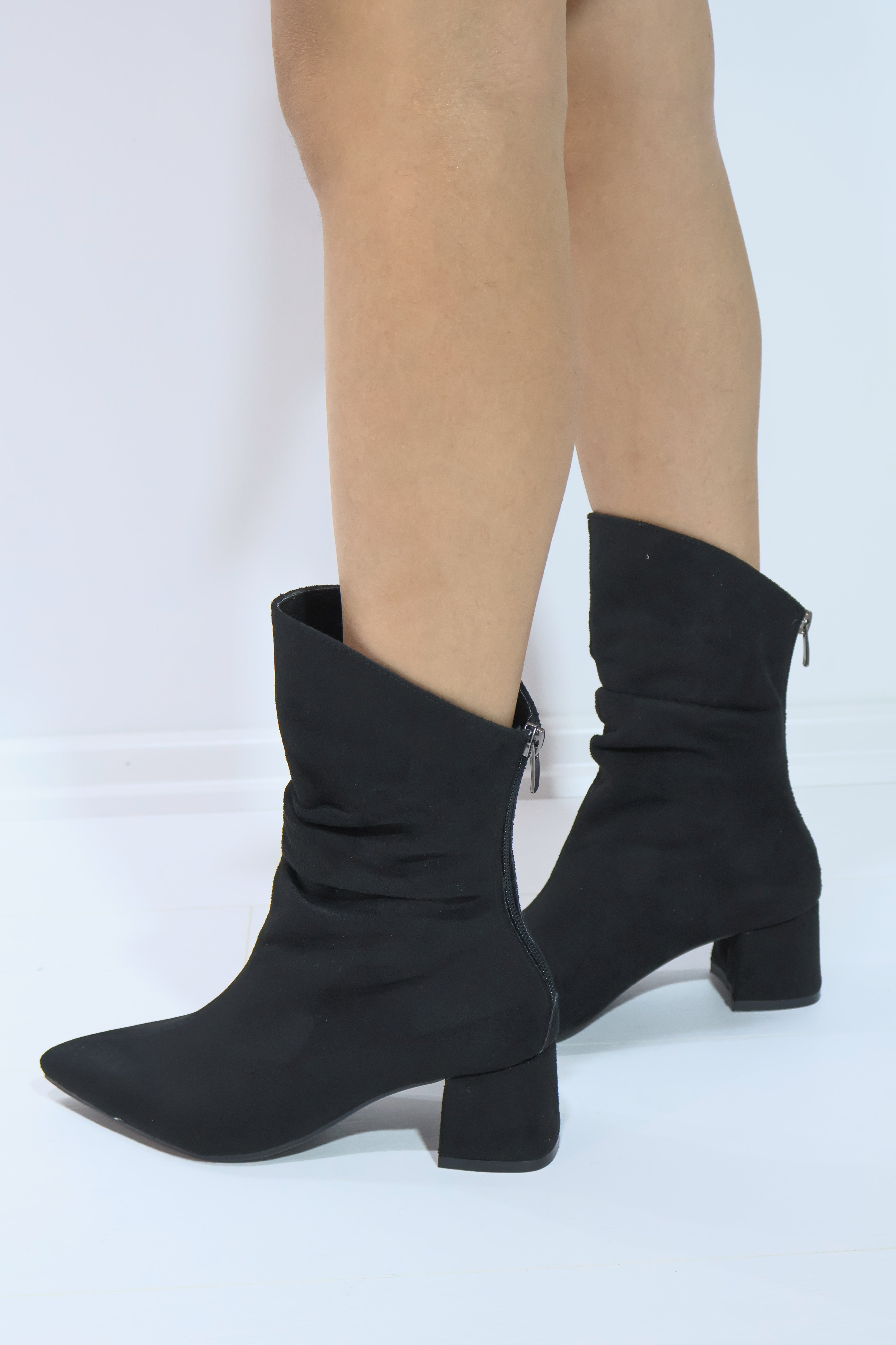 Arina Süet Büzgülü Kadın Topuklu Çizme