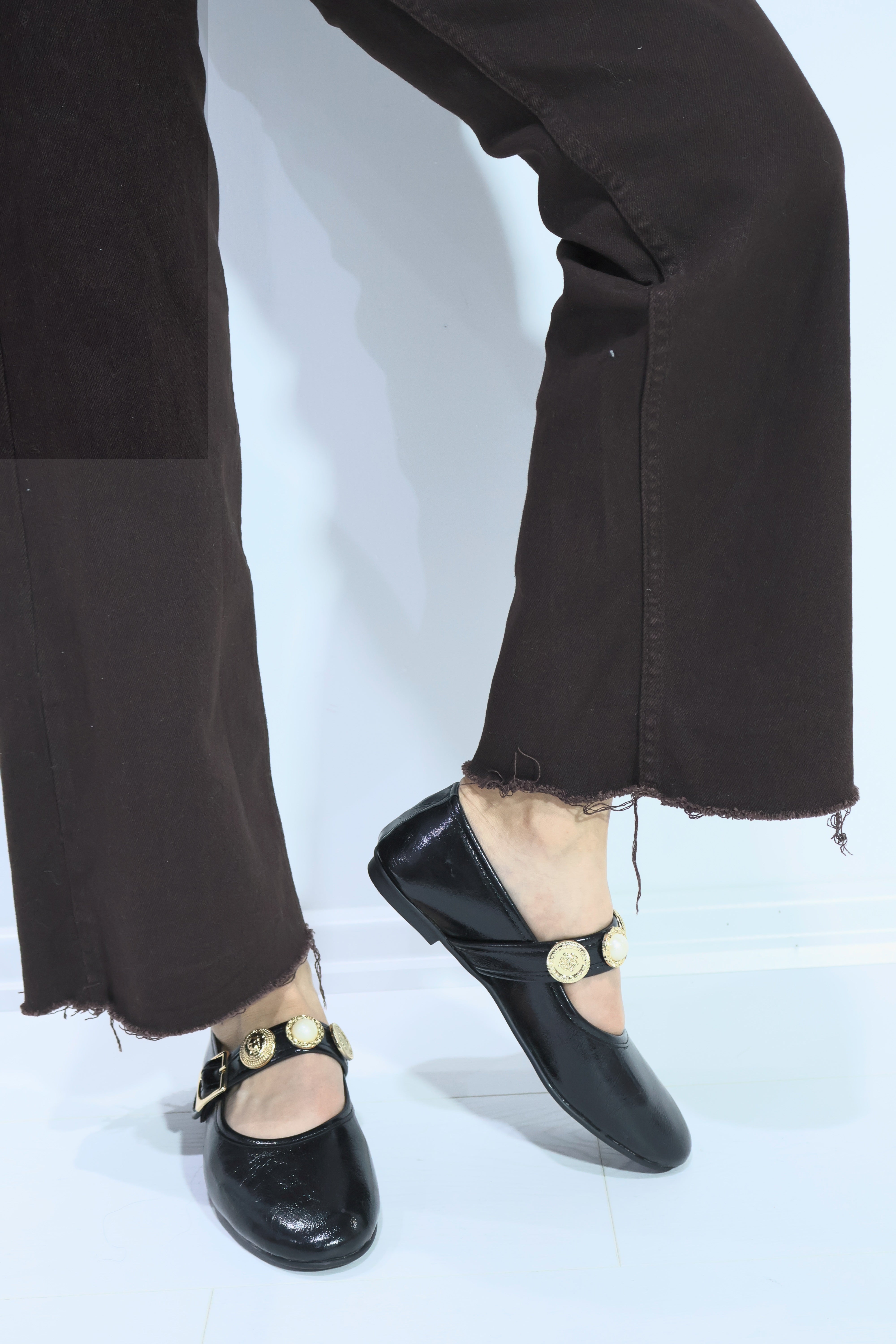 Neza Siyah Rugan Aksesuar Detay Kemerli Kadın Babet Ayakkabı