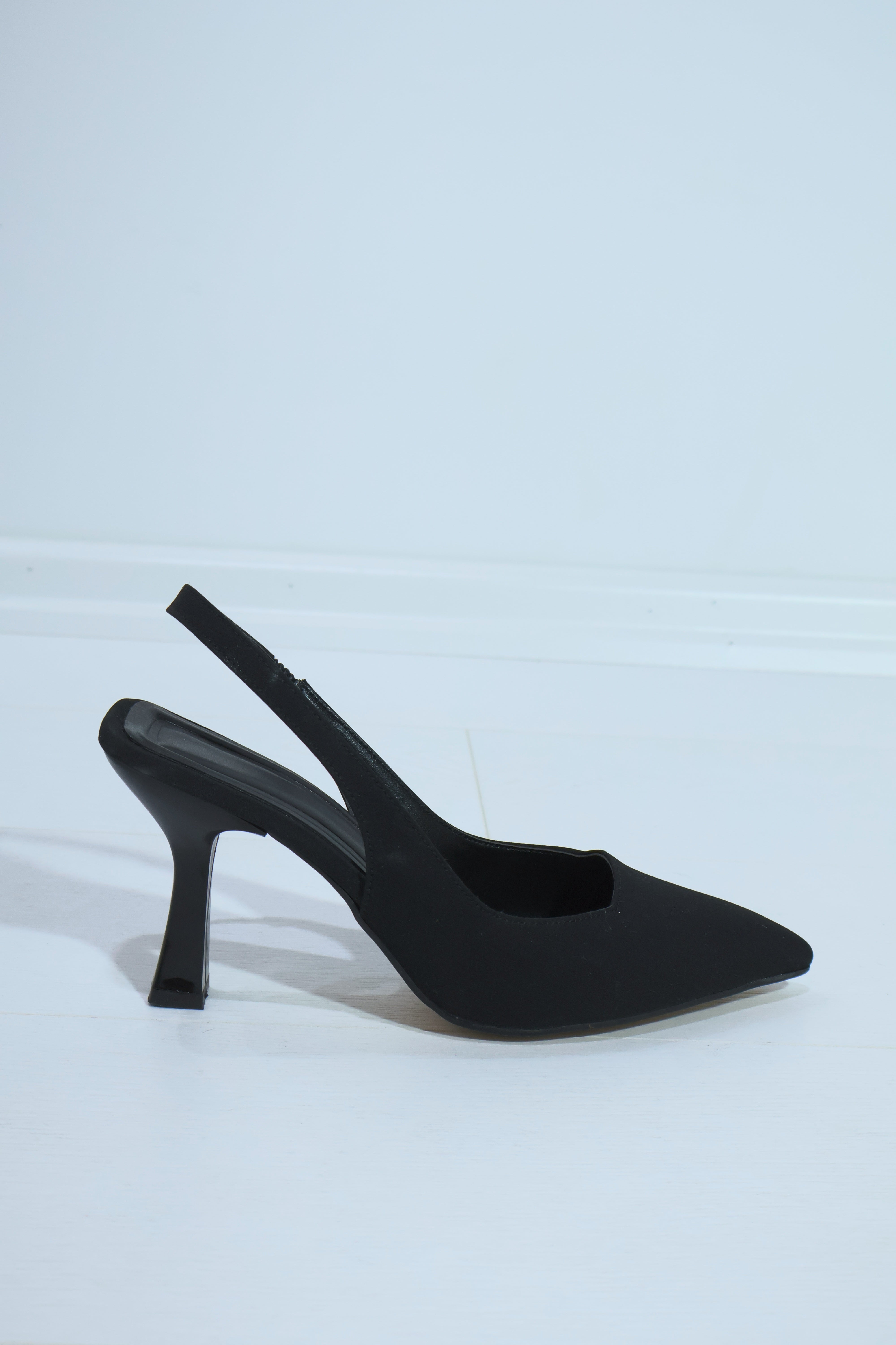 Zara Siyah Mat Saten Sivri Burun Stiletto