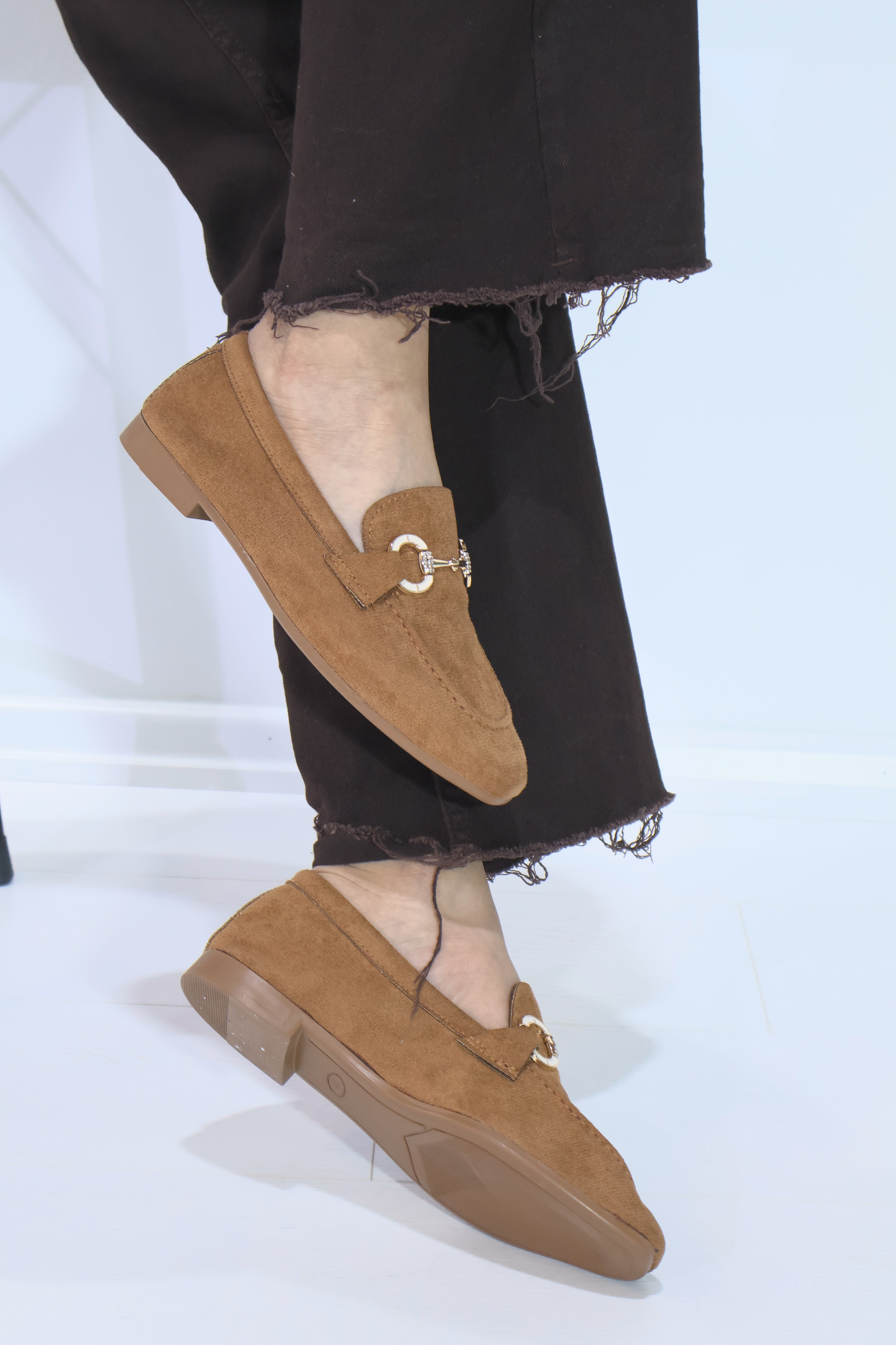 Toka Detaylı Süet Loafer