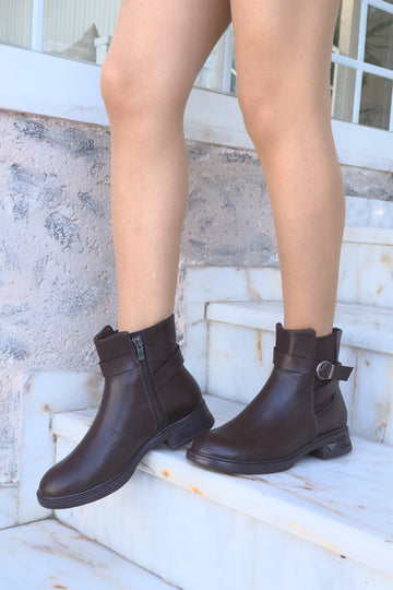 Kadın Tokalı Lastikli Oval Burun Bot