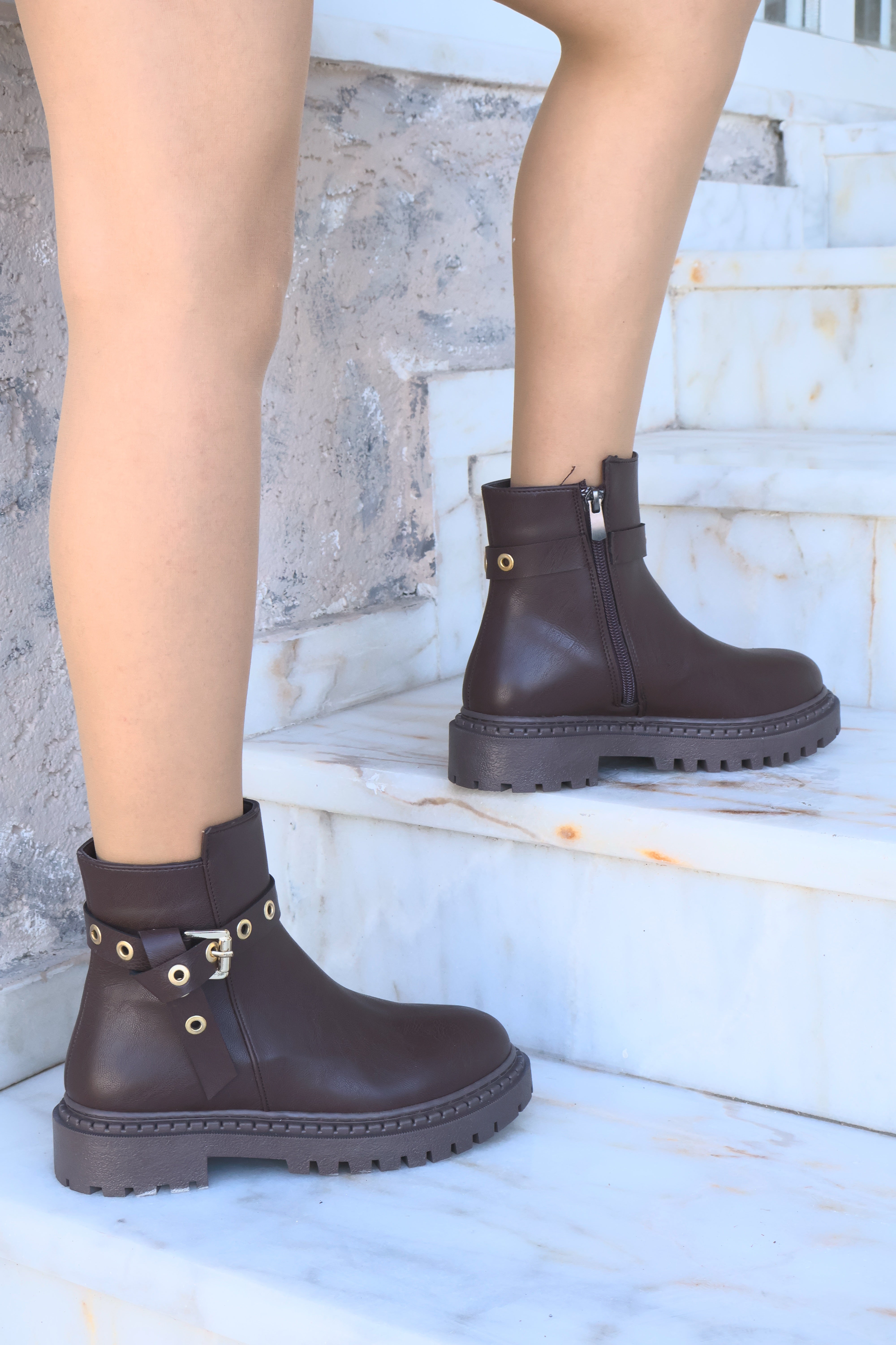 Nico Kahverengi Oval Burun Kemer Detaylı Bot