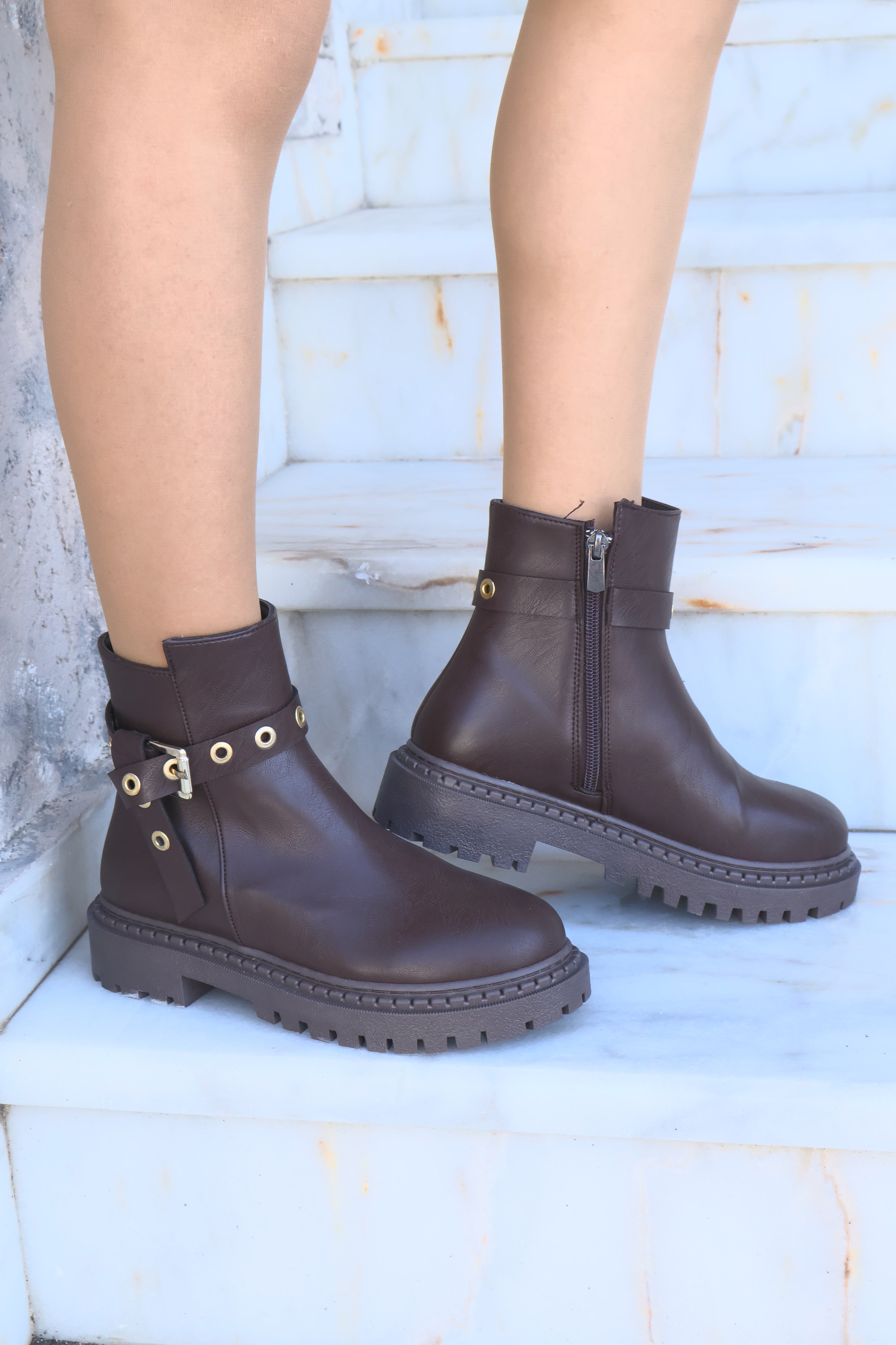 Nico Kahverengi Oval Burun Kemer Detaylı Bot