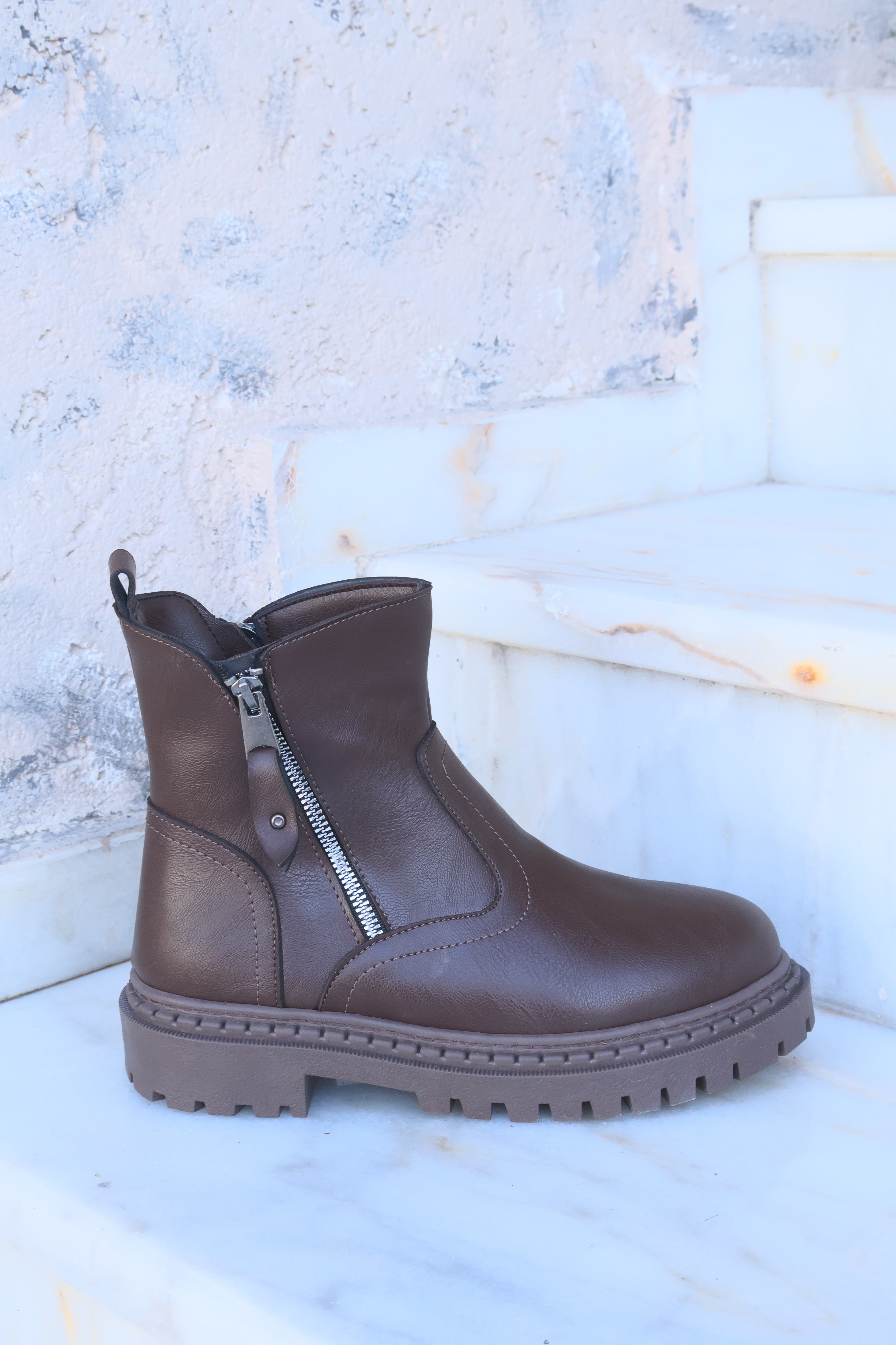 Castle Kahverengi Cilt Fermuar Detay Bot