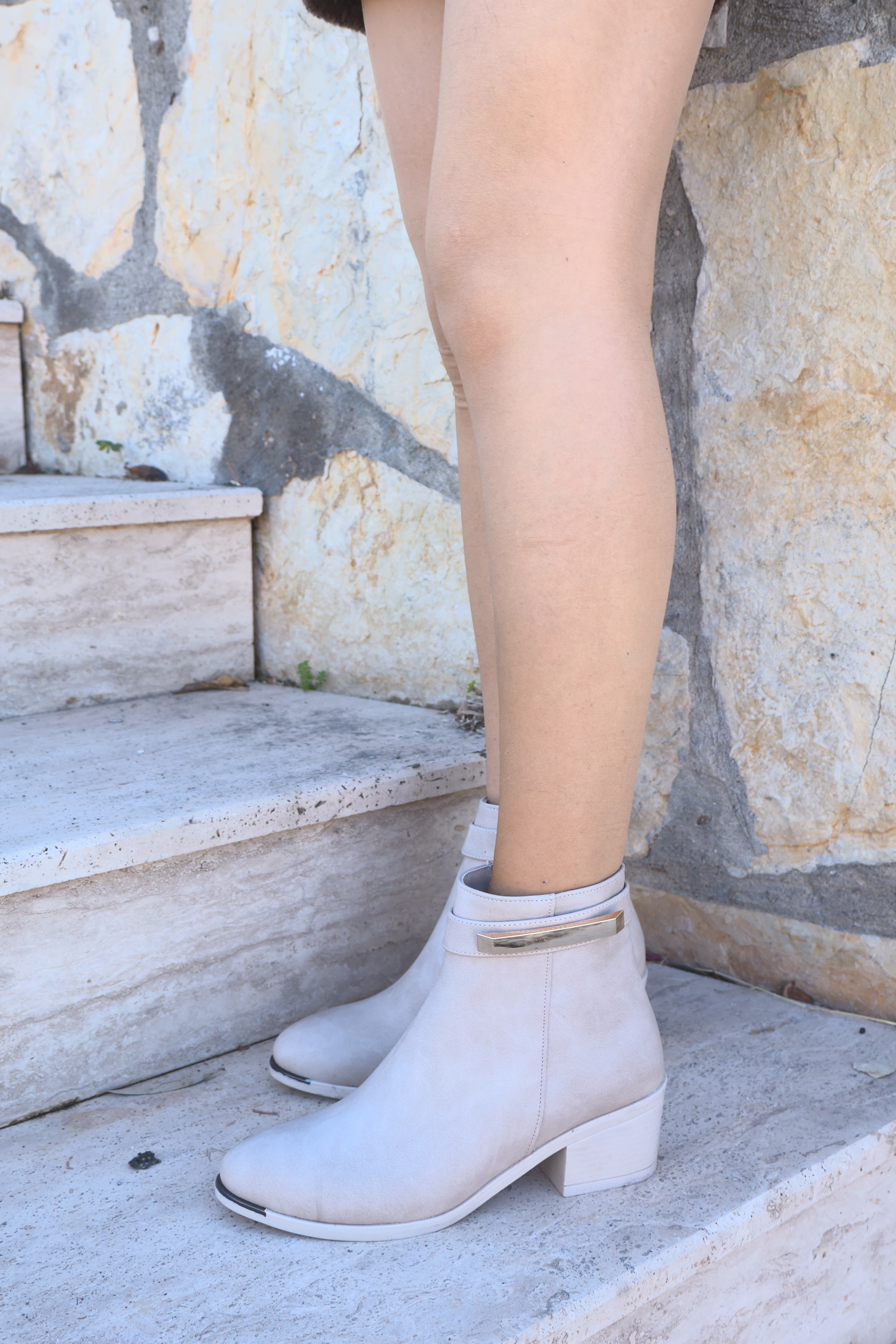 Renay Bej Yan Tokalı Kadın Topuklu Bot