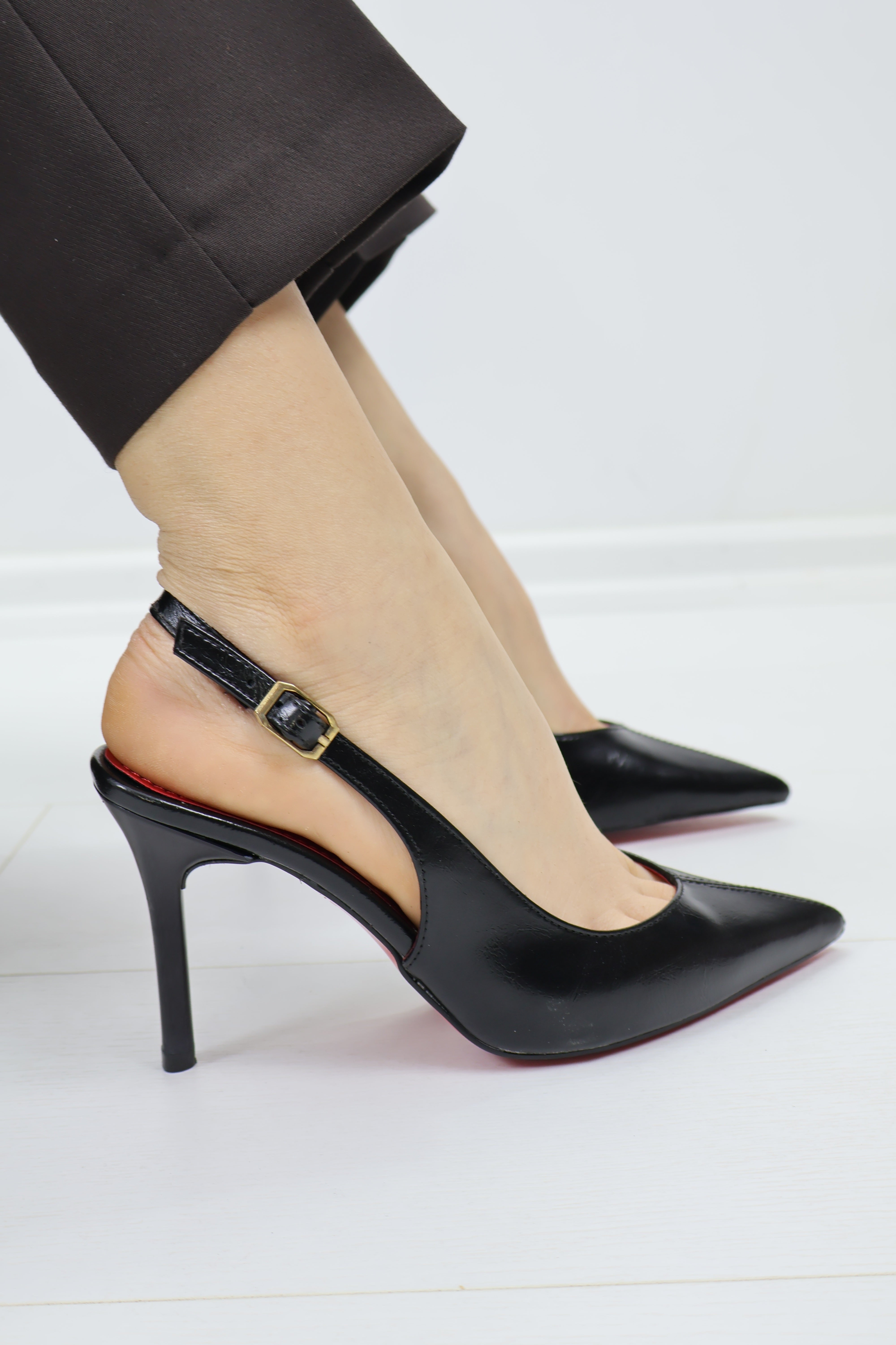 Leona Sivri Burun Slingback Topuklu Ayakkabı