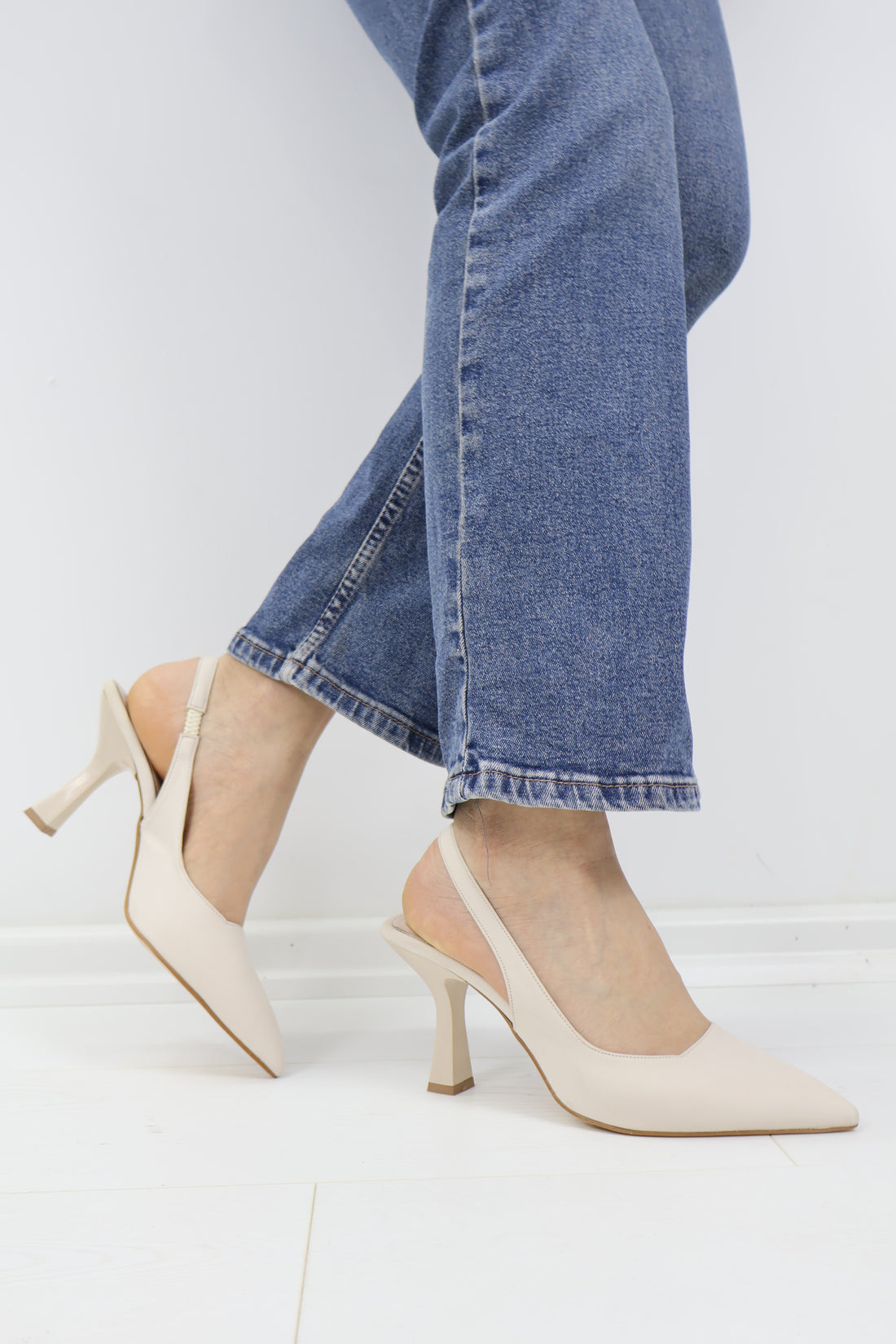 Bej Slingback Topuklu Ayakkabı