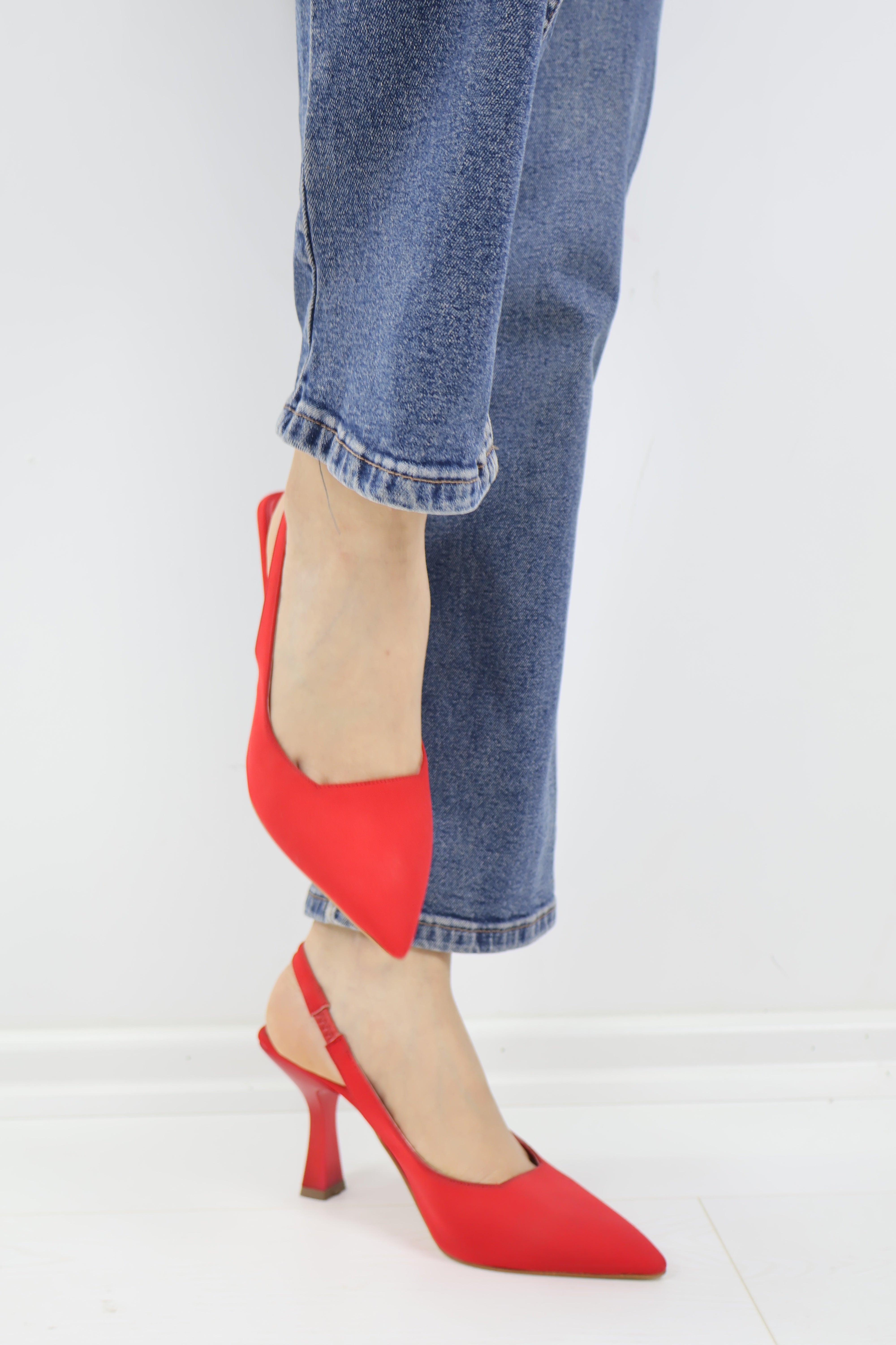 Kırmızı Slingback Topuklu Ayakkabı