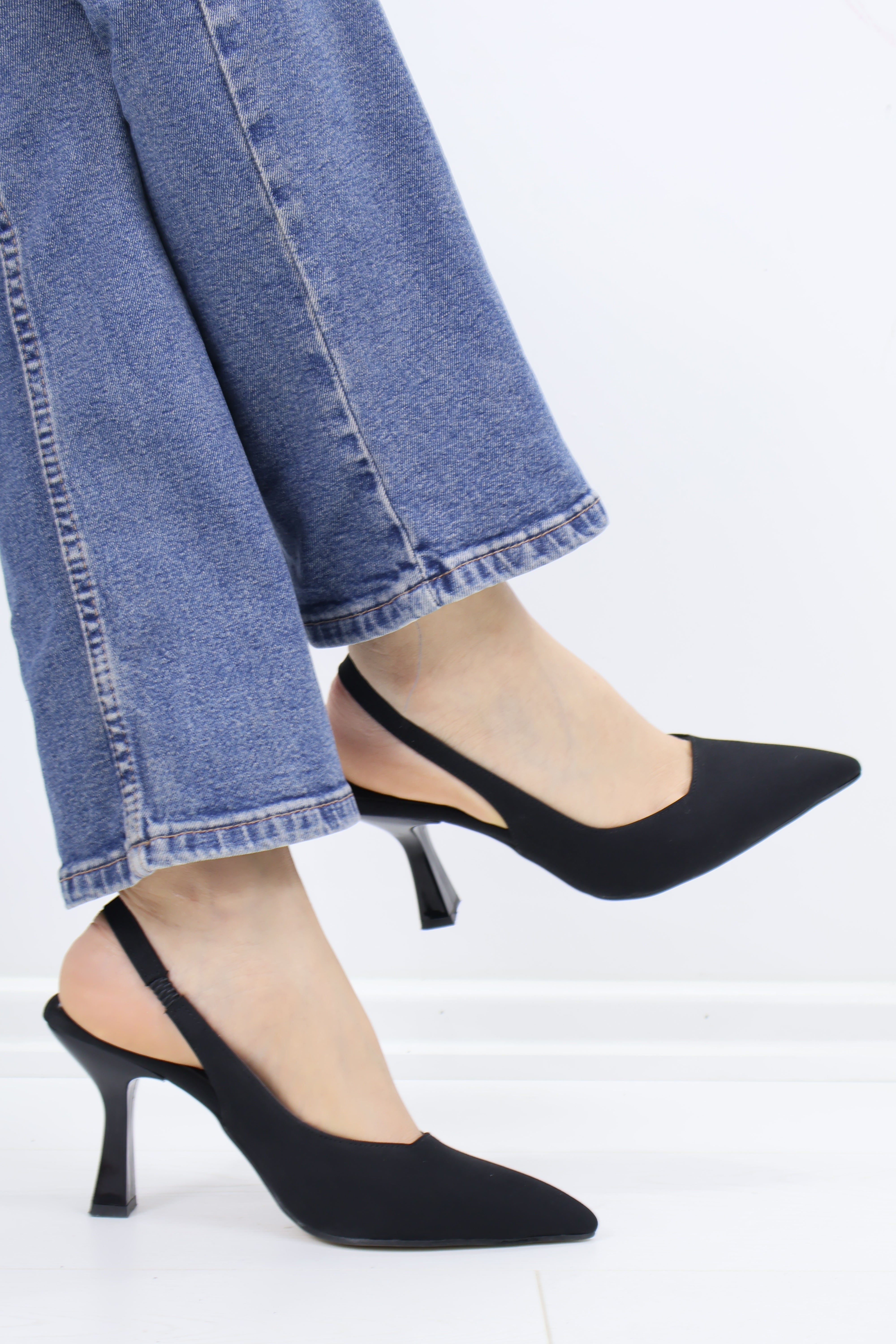 Siyah Slingback Topuklu Ayakkabı